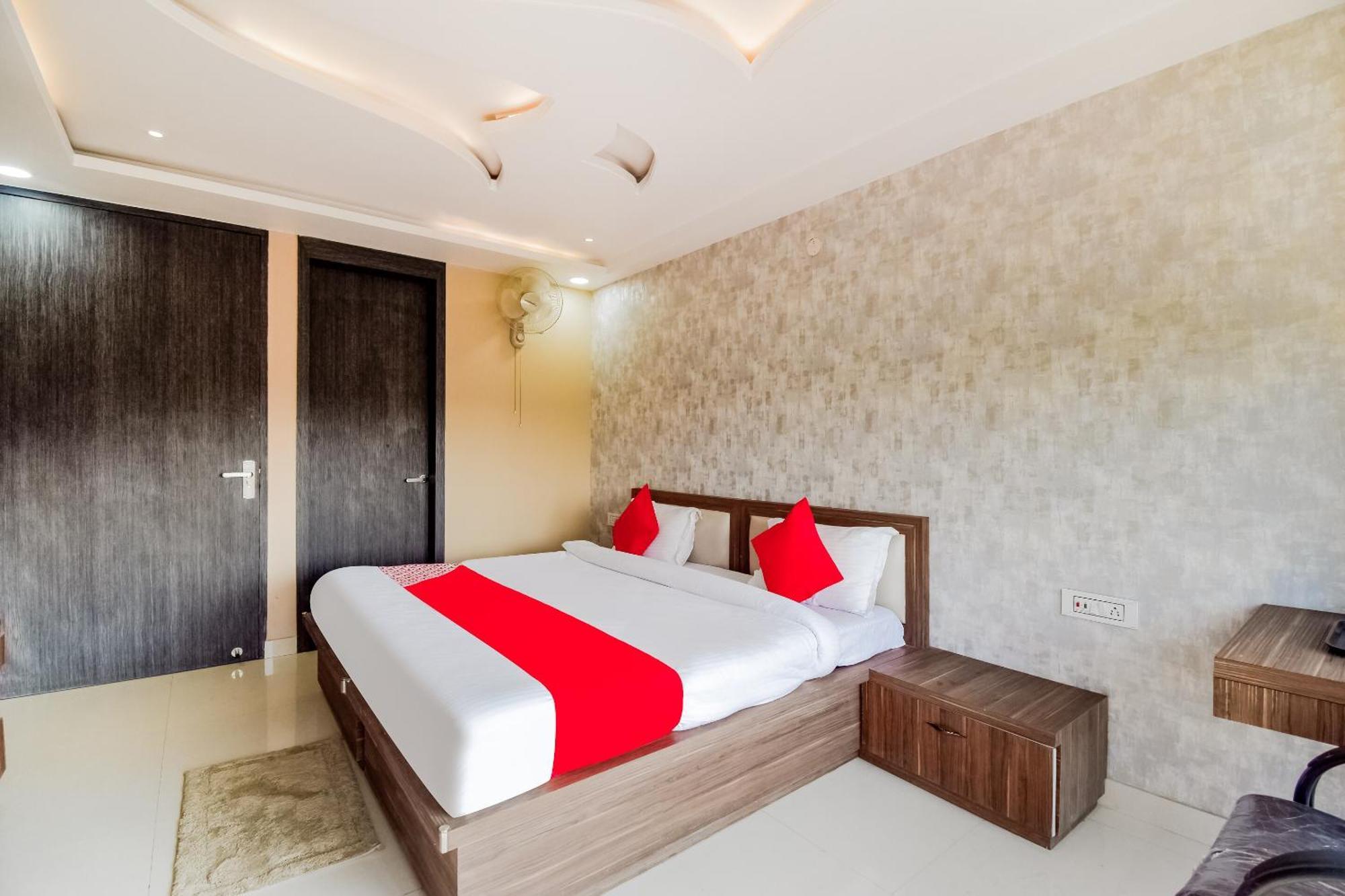 Super Hotel O The Moody Moon Hotel ชัยปุระ ภายนอก รูปภาพ